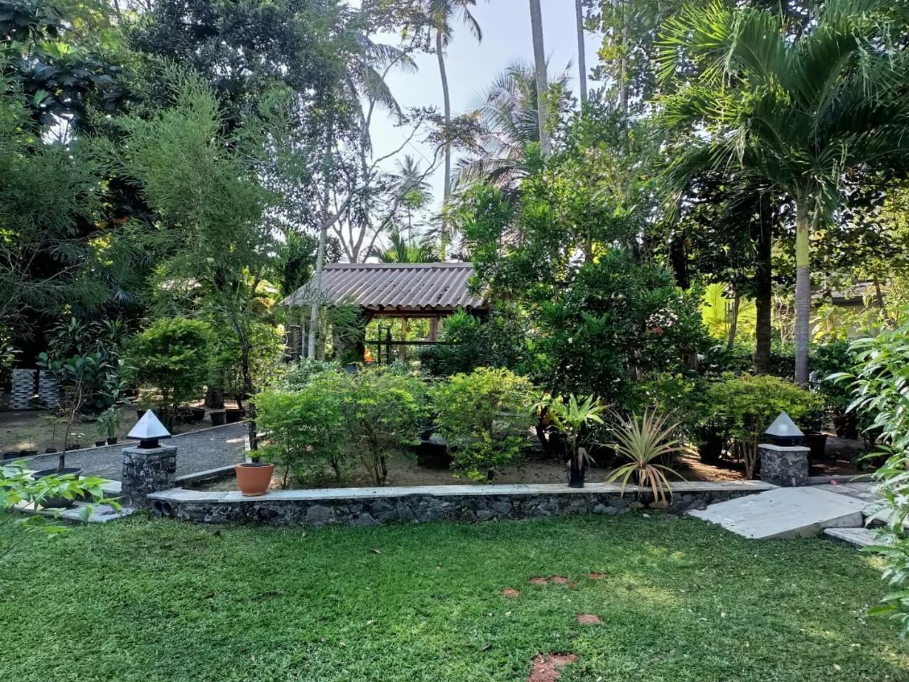 Avalon Village Resort Induruwa Exteriér fotografie
