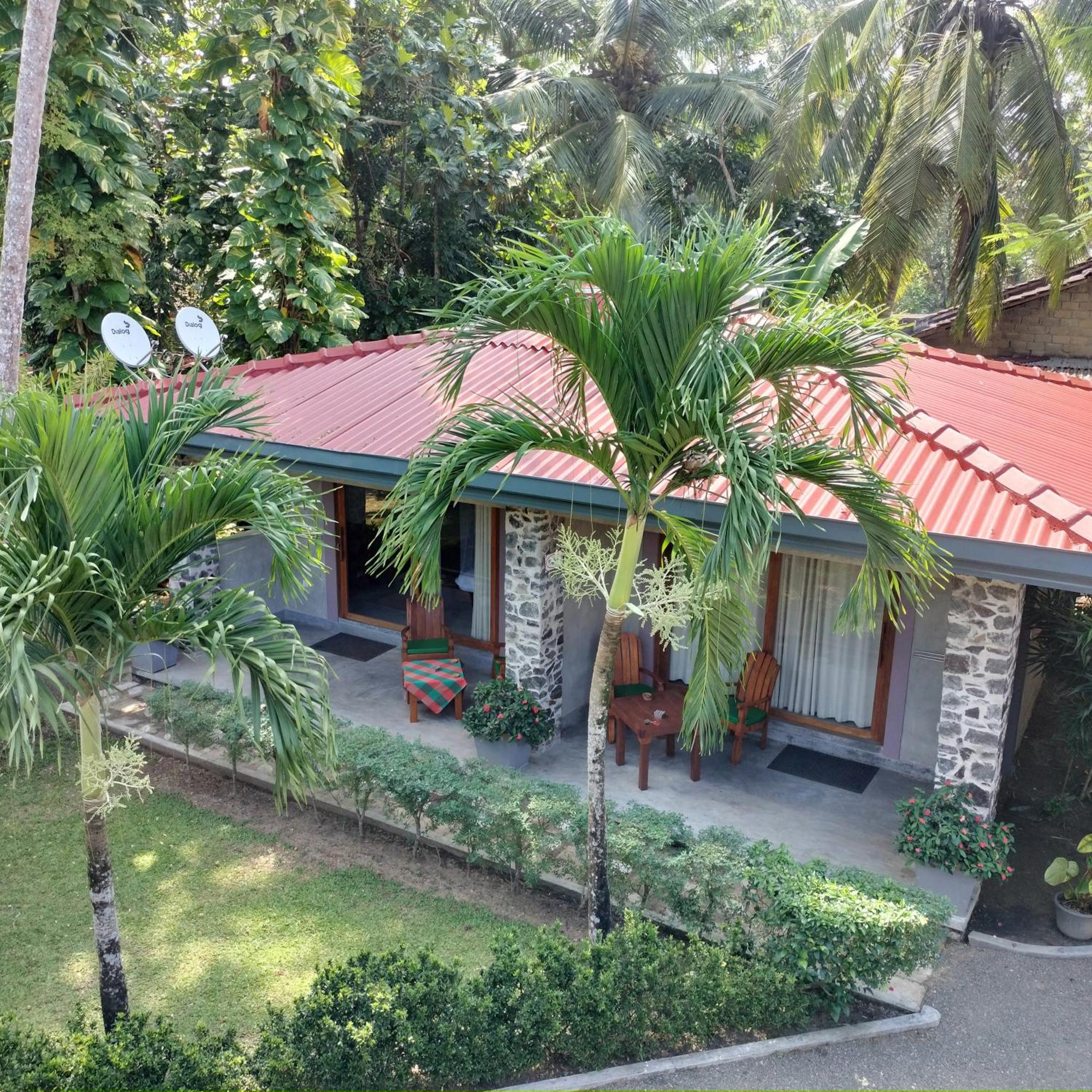 Avalon Village Resort Induruwa Exteriér fotografie
