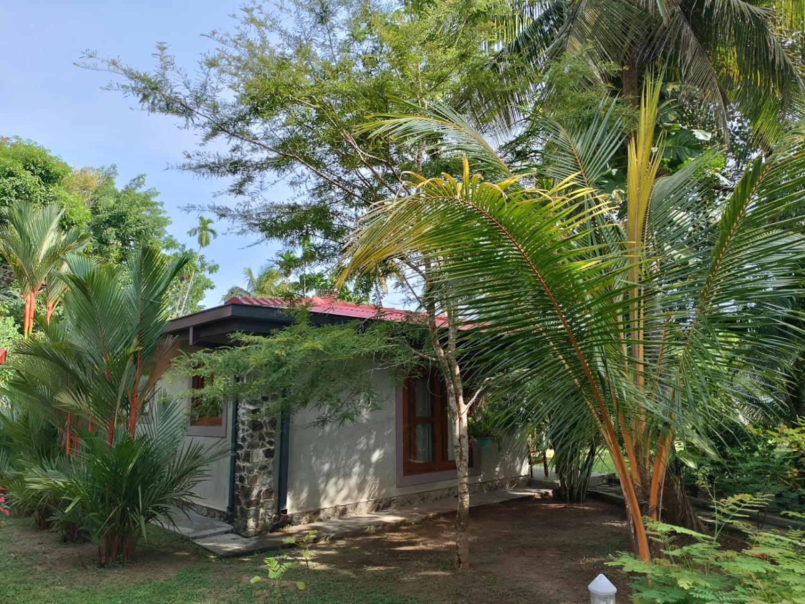 Avalon Village Resort Induruwa Exteriér fotografie