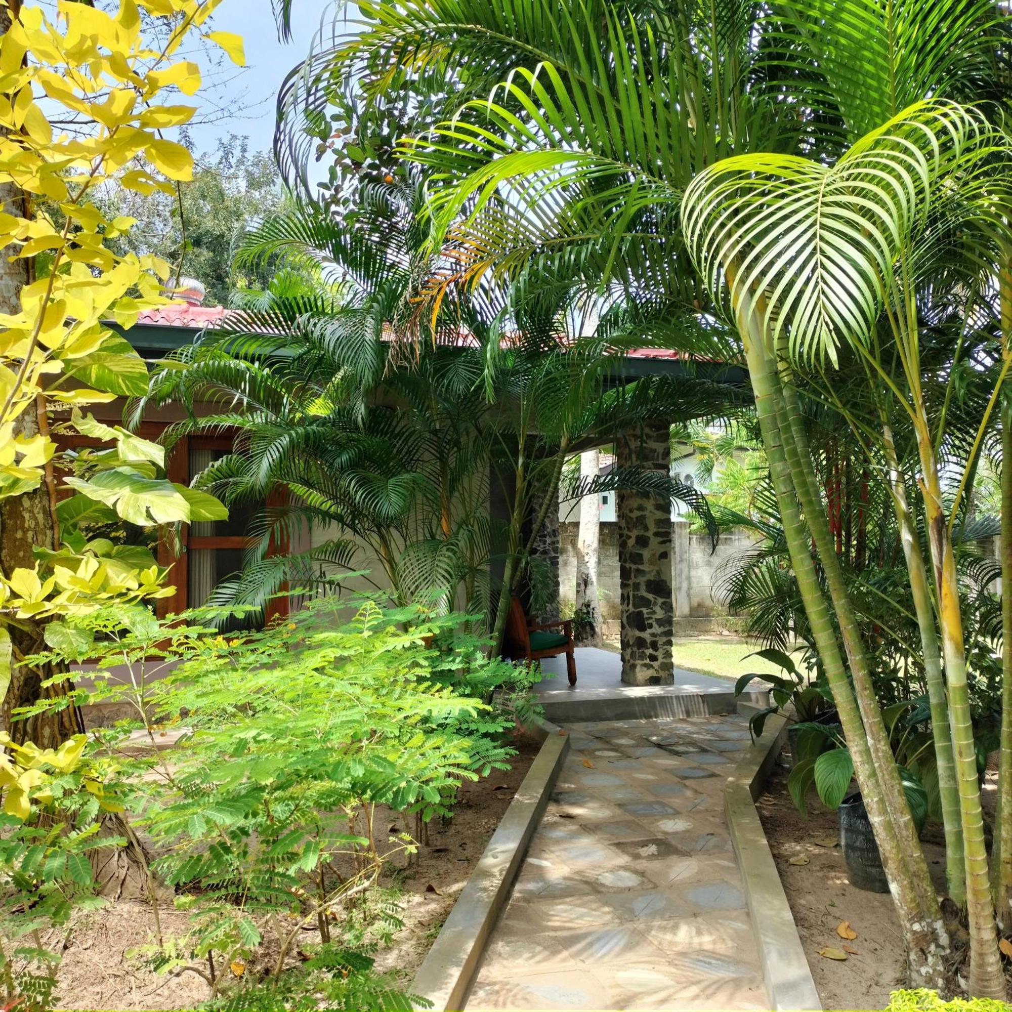 Avalon Village Resort Induruwa Exteriér fotografie